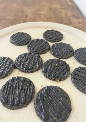 黒胡麻まみれのクッキー(小麦不使用)-レシピのメイン写真