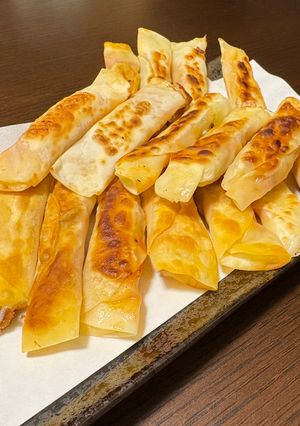 餃子の皮で♫ スティックピザ-レシピのメイン写真