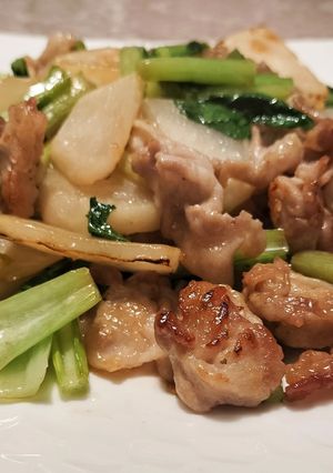 豚バラとかぶのにんにく醤油炒め-レシピのメイン写真