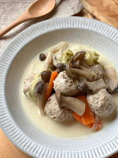 白菜と肉団子のミルク煮-レシピのメイン写真
