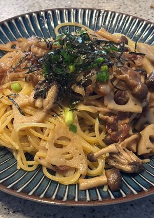蓮根としめじの和風パスタ（肉入り）-レシピのメイン写真