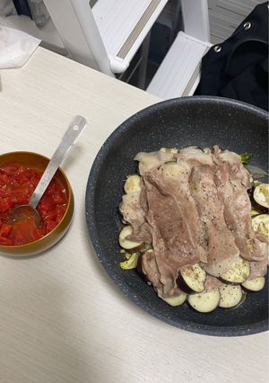 ピリからトマトソースの蒸し豚野菜-レシピのメイン写真