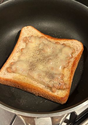 フライパンでチーズ納豆トースト-レシピのメイン写真