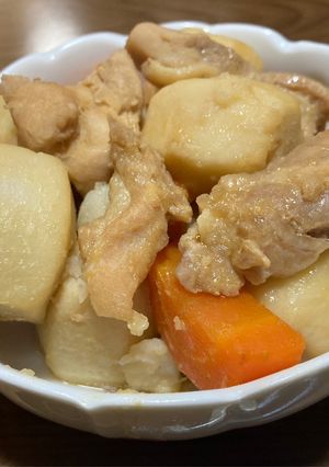 エバラすき焼きのたれで里芋と鶏の煮物-レシピのメイン写真