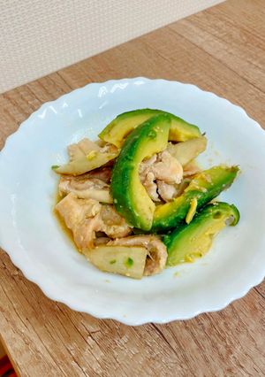 鶏とアボカドのみそ蒸し【ここから栄養士】-レシピのメイン写真