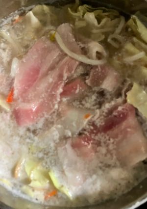 簡単　台湾風、冷凍餃子鍋-レシピのメイン写真