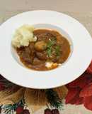年末年始に♪牛スネ肉の赤ワイン煮！