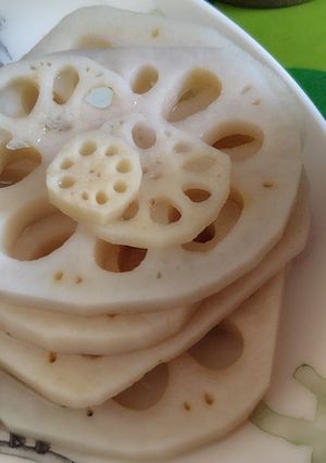 ポリポリ止まらない♪レンコンの甘酢漬☆-レシピのメイン写真