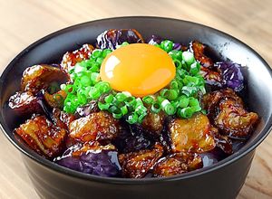 なすの激ウマレシピ‼︎なすのてりたま丼♪-レシピのメイン写真