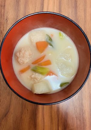 鶏団子と蕪のミルクスープ-レシピのメイン写真