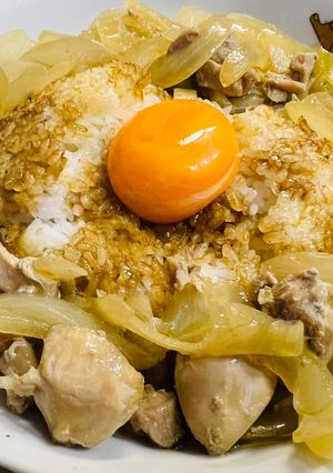 焼きおにぎりでオリーブオイル洋風親子丼-レシピのメイン写真