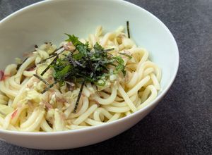 夏の薬味たっぷり♡冷やし梅昆布うどん-レシピのメイン写真