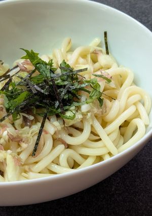 夏の薬味たっぷり♡冷やし梅昆布うどん-レシピのメイン写真