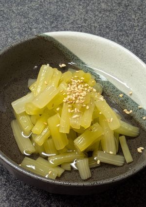 漬けるだけ！シャキっと食感フキの甘酢漬け-レシピのメイン写真