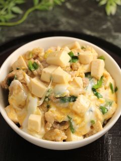 簡単!ニラ豆腐丼-レシピのメイン写真
