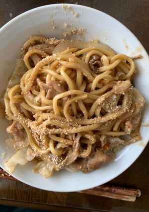 お一人様☆市販の焼きそばレモンごま隠し味-レシピのメイン写真
