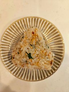 大葉梅肉おかかおにぎり-レシピのメイン写真