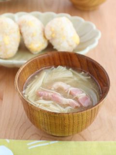簡単♪えのきとたまねぎとベーコンのみそ汁-レシピのメイン写真