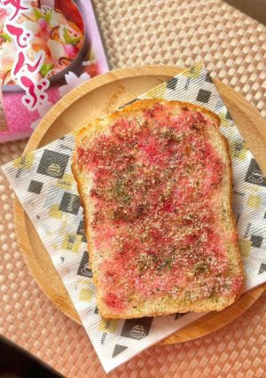 桜でんぶde幸せトースト-レシピのメイン写真