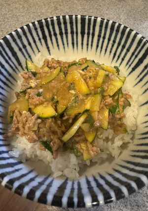 食欲でる！ズッキーニ入り☆野菜卵とじ丼-レシピのメイン写真
