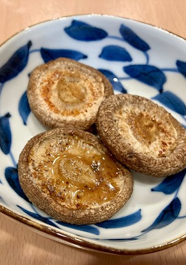 今夜の夕飯の一品に♪旨だし焼き椎茸-レシピのメイン写真