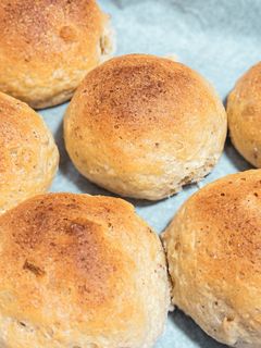 オートミールたっぷり丸パン-レシピのメイン写真