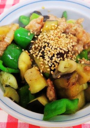 栄養士の卵考案☆簡単！なすの肉味噌丼-レシピのメイン写真