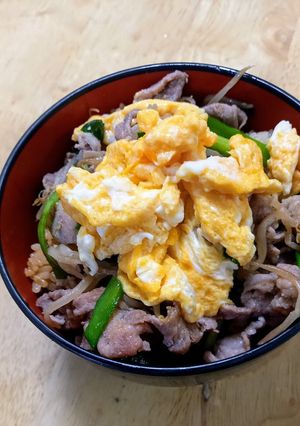 ニラ玉ぶた丼。-レシピのメイン写真