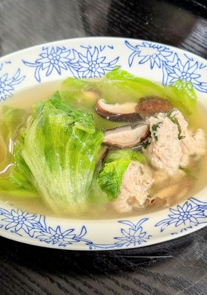 冷凍ニラの鶏団子レタススープ-レシピのメイン写真