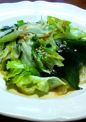 簡単で美味しい　新わかめとレタスのソテー-レシピのメイン写真