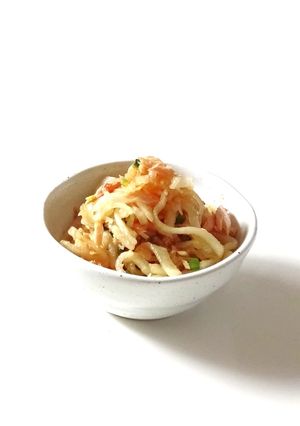 ご飯がススム♪大根とツナの油淋鶏風サラダ-レシピのメイン写真