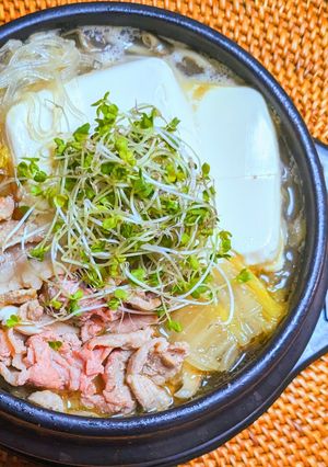 豚肉と舞茸の旨味香る鍋-レシピのメイン写真