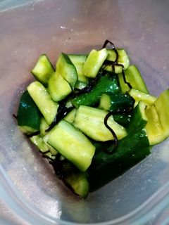 叩き?キュウリと塩昆布の和え物-レシピのメイン写真