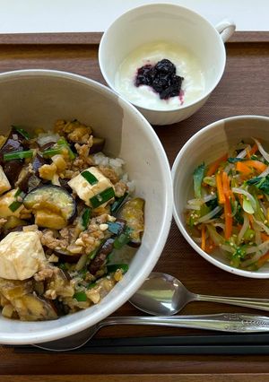 マーボーなす丼【学校給食】-レシピのメイン写真