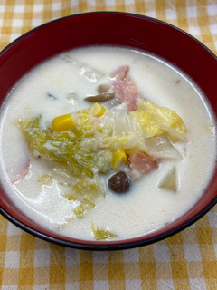 白菜とベーコンのミルクスープ-レシピのメイン写真