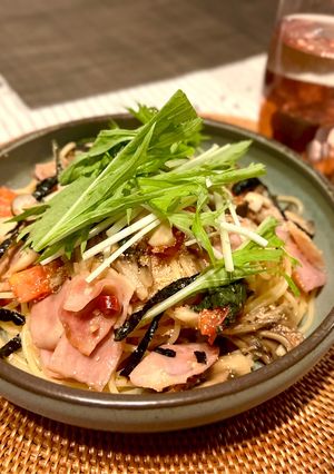 秋を先取り⭐︎キノコと明太子の具沢山な和風パスタ-レシピのメイン写真