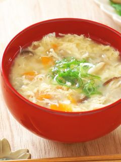 とろとろ♡にんじんときのこと卵の味噌汁-レシピのメイン写真