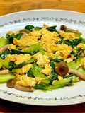 簡単！青梗菜としめじと卵のふわとろ炒め