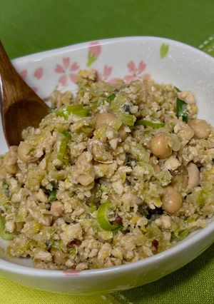 鶏ミンチと蒸し大豆のゆず味噌炒め♪-レシピのメイン写真