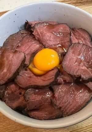 材料4つ低温調理器で超簡単ローストビーフ-レシピのメイン写真
