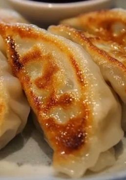 10個をカリッと仕上げる！おひとりさまの王道餃子-レシピのメイン写真