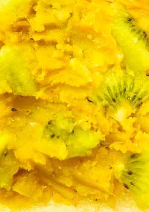 ミモザ色の🍠焼きいも🥝キウイしっとりパン-レシピのメイン写真