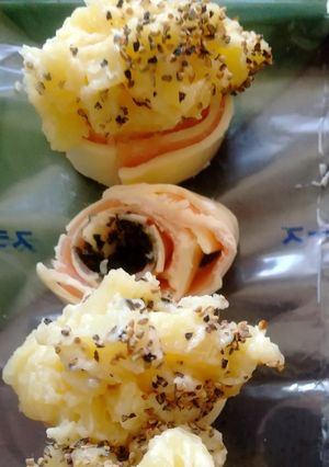 生ハムチーズロールのポテトサラダ乗せ-レシピのメイン写真