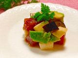 アボカドと山芋と茄子と鮪の山葵ソース