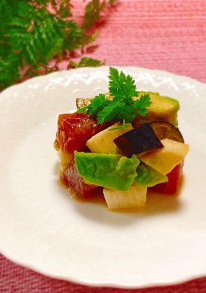 アボカドと山芋と茄子と鮪の山葵ソース-レシピのメイン写真