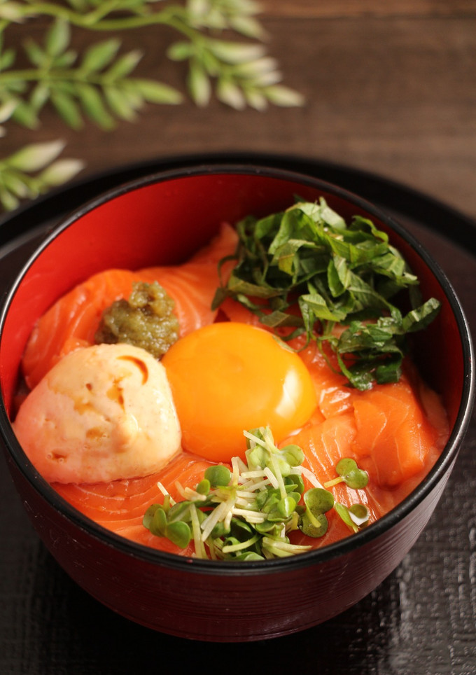 簡単！サーモン丼　明太マヨ-レシピのメイン写真