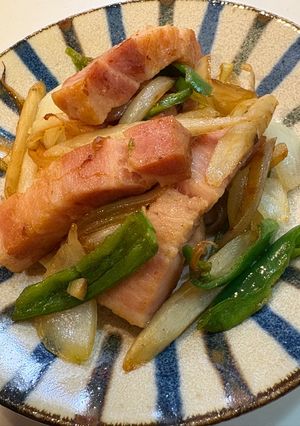 厚切りベーコンとごぼう炒め-レシピのメイン写真
