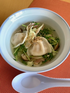 冷凍水餃子と野菜の中華スープ-レシピのメイン写真