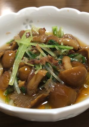 すき焼きのたれでなめこと水菜のおかか和え-レシピのメイン写真