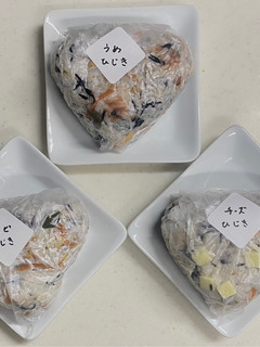 リメイク!ひじき煮の3種おにぎり!-レシピのメイン写真